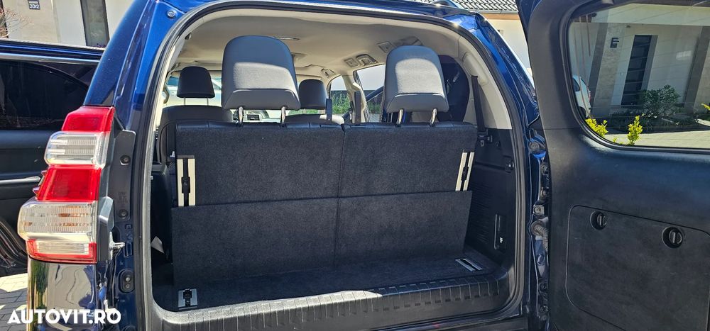 Toyota Land Cruiser 3.0l Turbo D-4D Aut. AVS 7 Locuri Luxury - 7