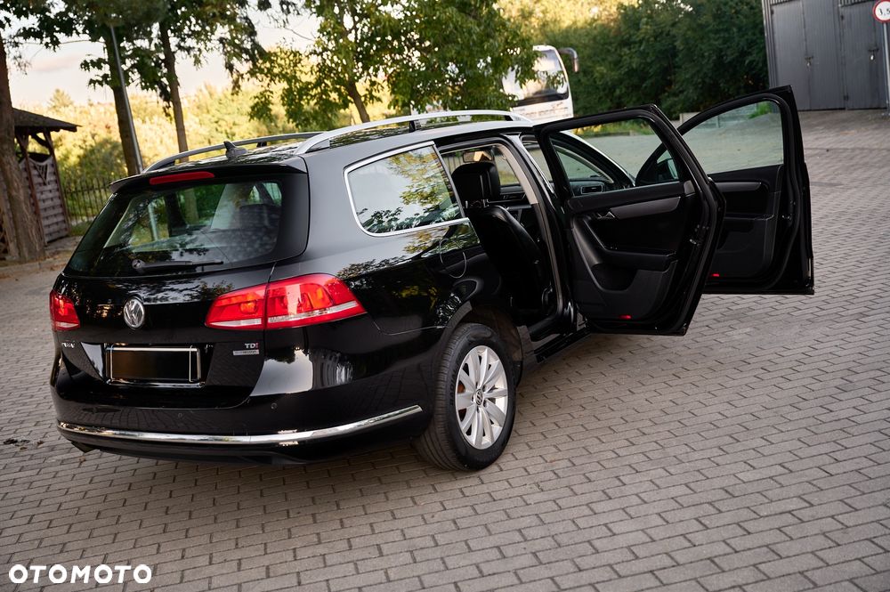 Volkswagen Passat - 24