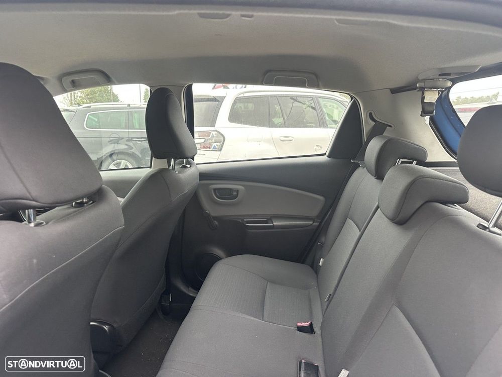 Toyota Yaris 1.0 VVT-i Exclusive - 6