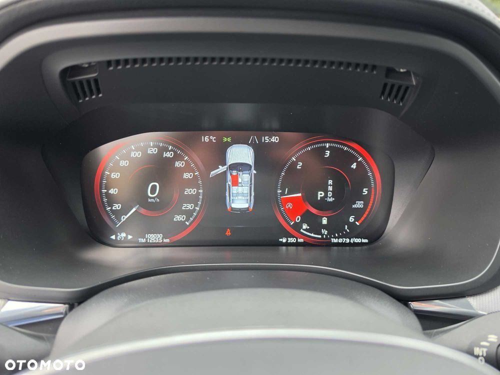 Volvo XC 60 B4 D Geartronic RDesign - 16