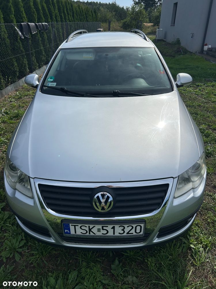 Volkswagen Passat 2.0 TDI Comfortline DSG - 2