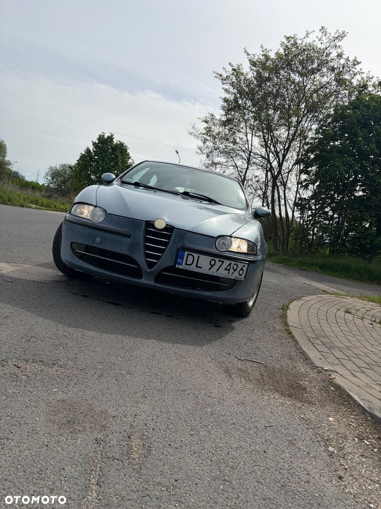 Alfa Romeo 147 1.6 Twin Spark Distinctive - 1