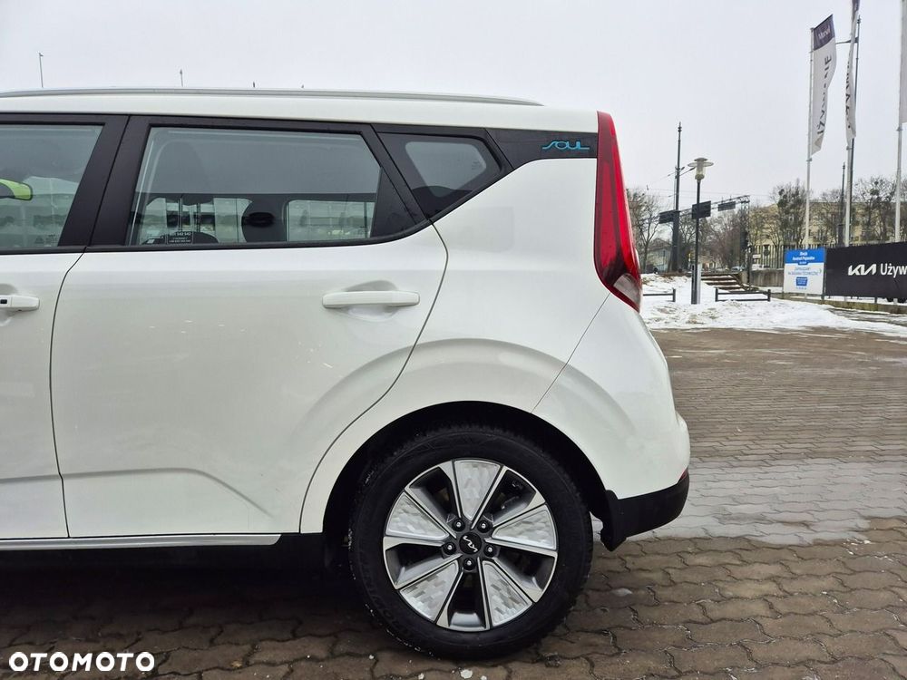 Kia Soul 64kWh M - 17