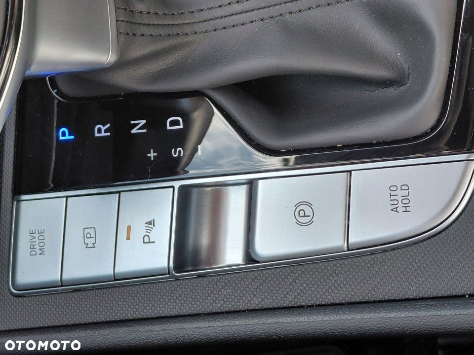 Hyundai Elantra - 19