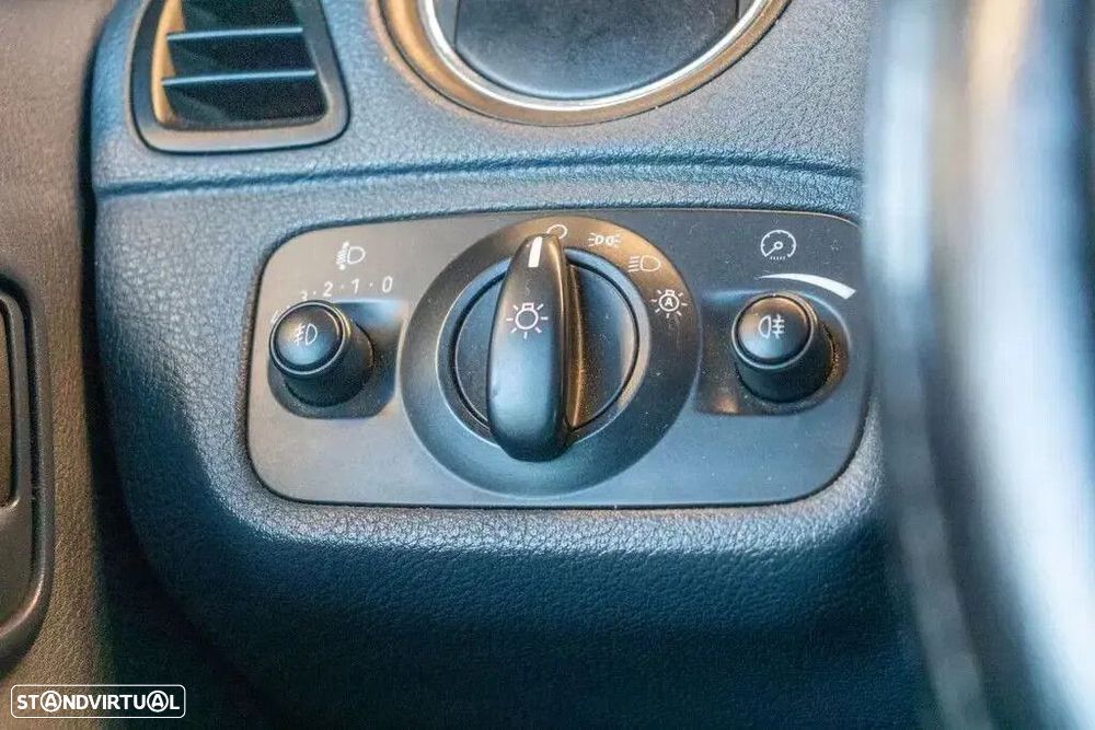 Ford S-Max 1.8 TDCi Titanium 7L - 11