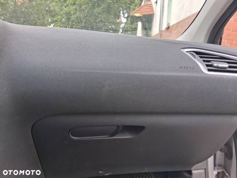Citroën C4 1.6 HDi Exclusive - 9