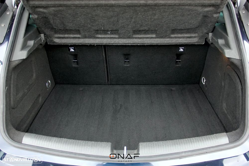 Opel Astra 1.0 Turbo Start/Stop 120 Anos - 25