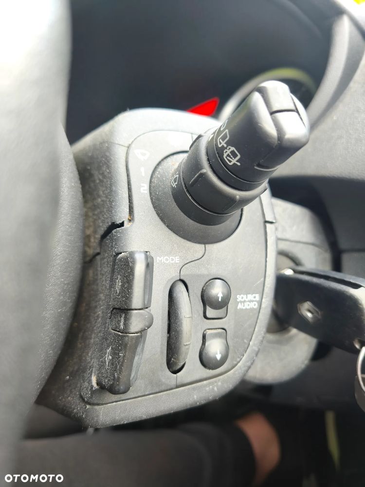 Renault Clio 1.2 16V Ripcurl - 18