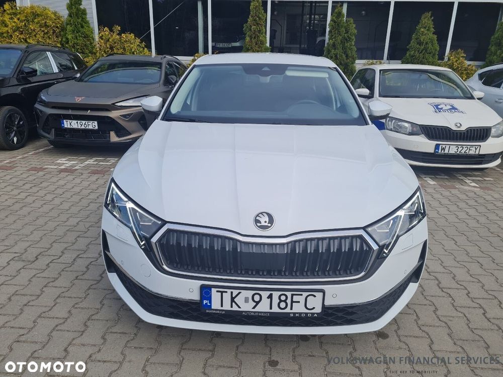Skoda Octavia 1.5 TSI mHEV Selection DSG - 3