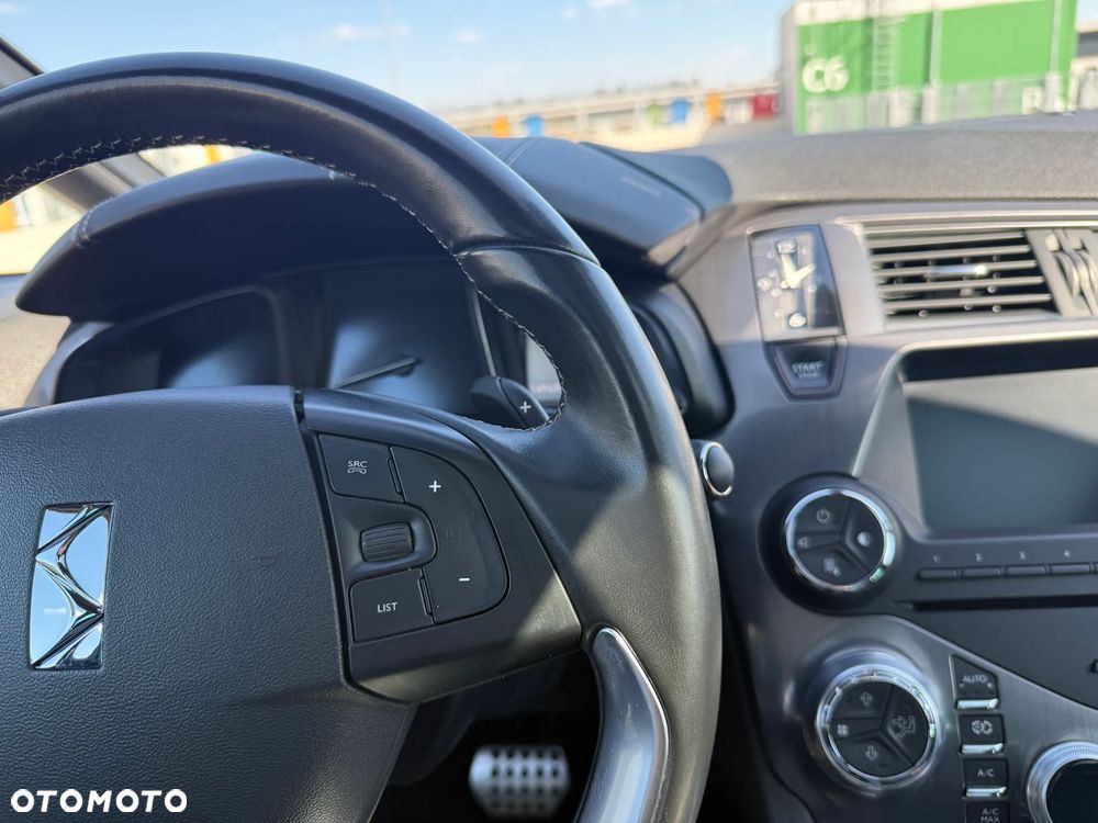 Citroën DS5 Hybrid4 EGS6 SportChic - 29