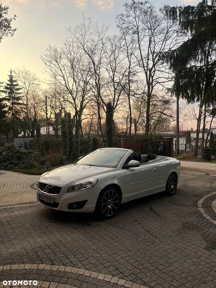 Volvo C70 D3 Momentum - 15