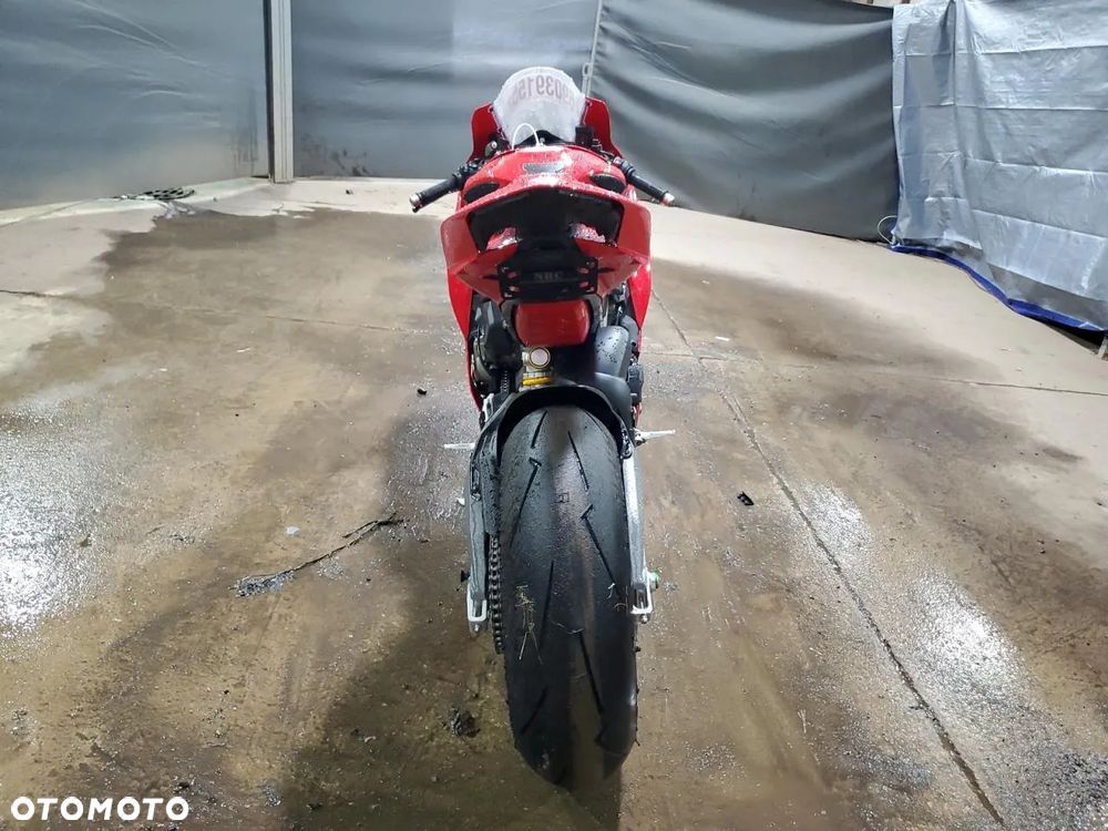 Ducati Panigale V4 - 7