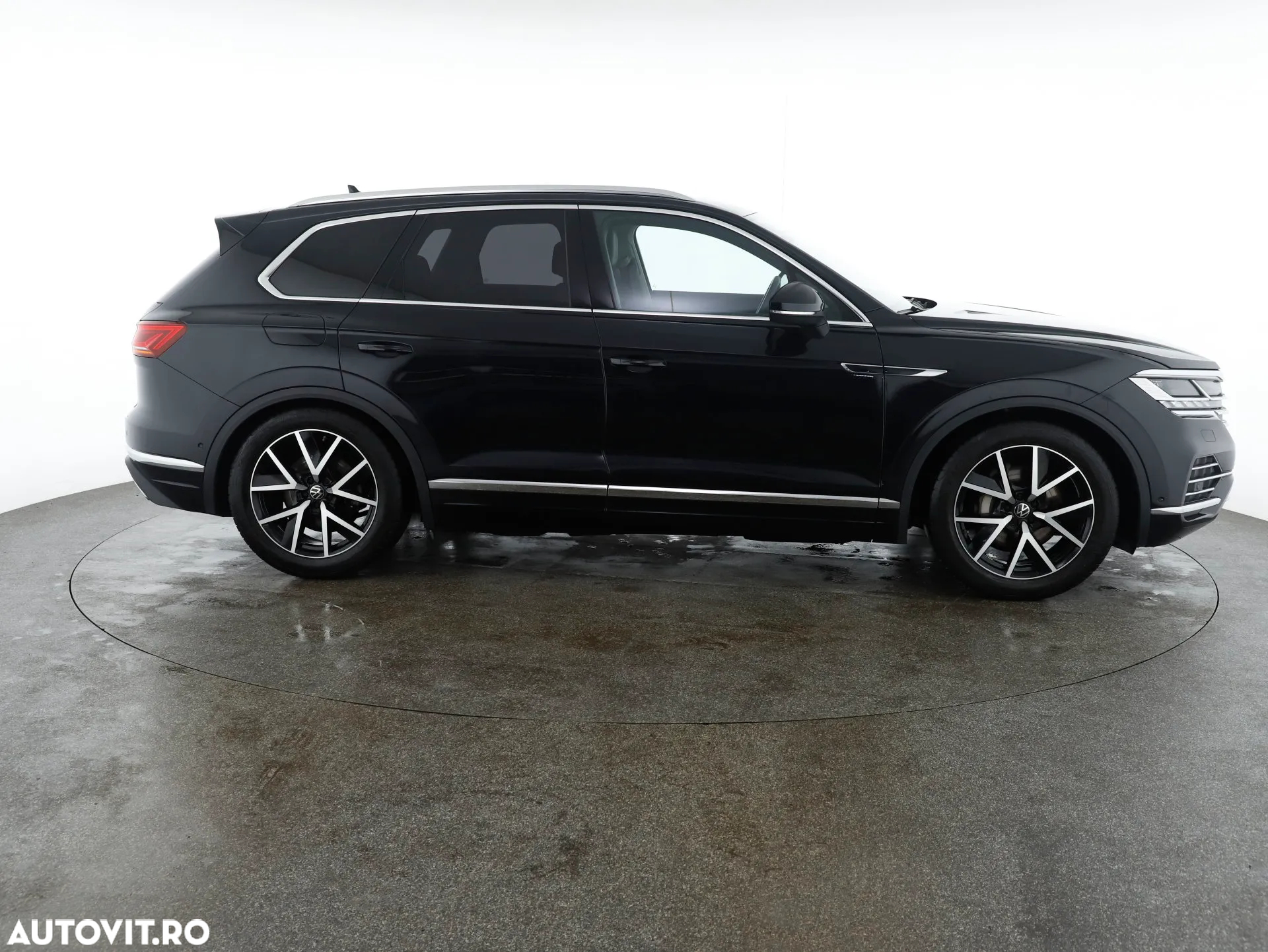 Volkswagen Touareg 3.0 V6 TDI SCR 4Motion Aut. Elegance - 4