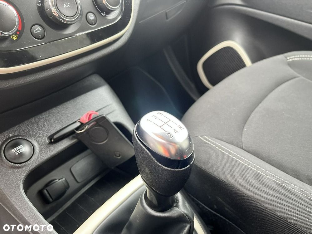 Renault Captur - 28