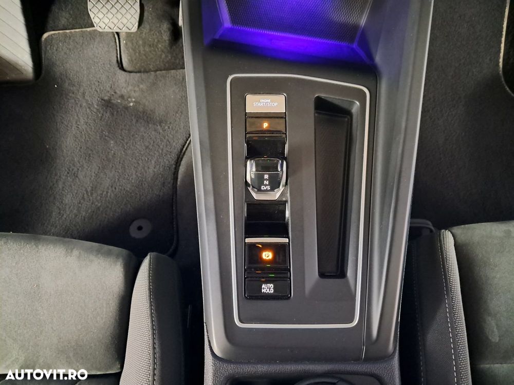 Volkswagen Golf - 18