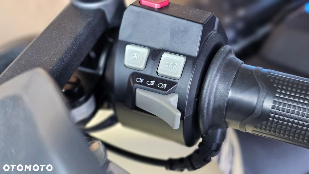 VOGE 625DSX - 16