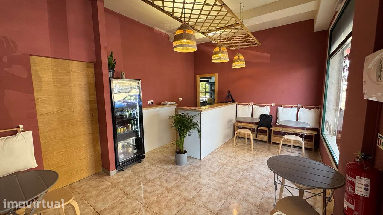 Trespasse de restaurante totalmente equipado em Massamá Norte - Grande imagem: 2/22