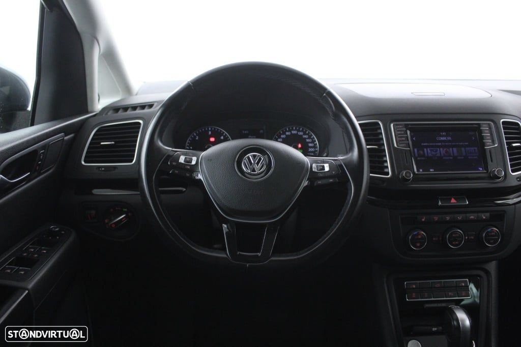 VW Sharan 2.0 TDI Blue Highline DSG - 20