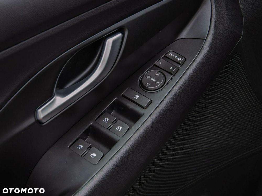 Hyundai i30 - 18