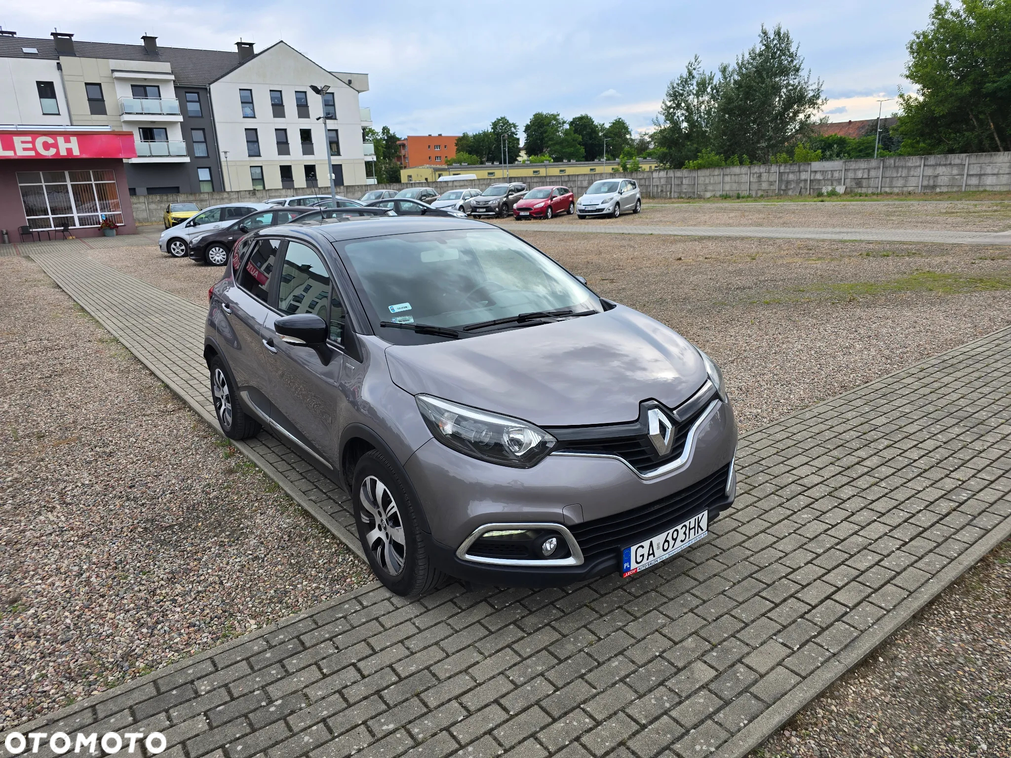 Renault Captur 1.2 Energy TCe Limited EDC - 4