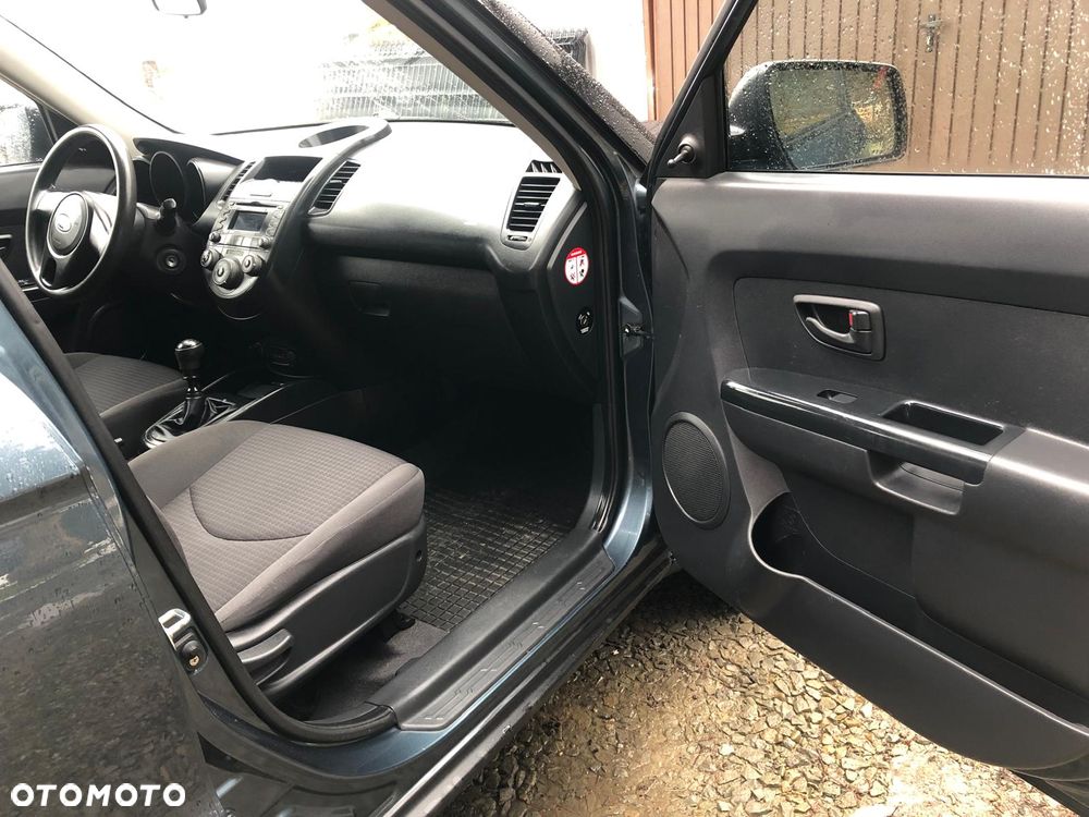 Kia Soul 1.6 CVVT - 13
