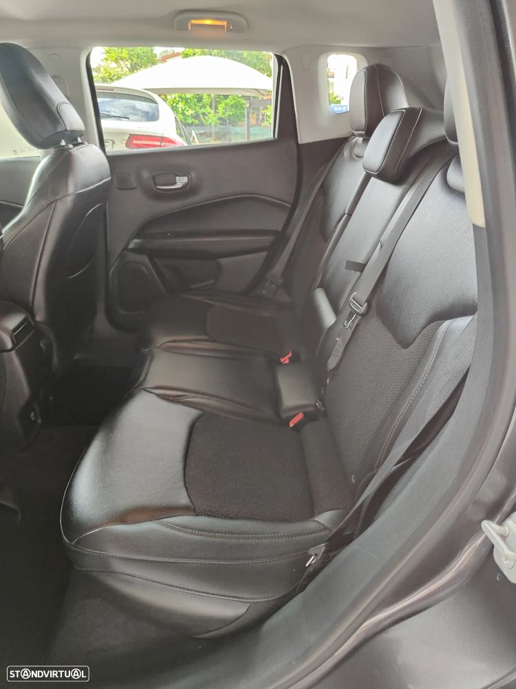 Jeep Compass 1.6 M-Jet Limited - 14