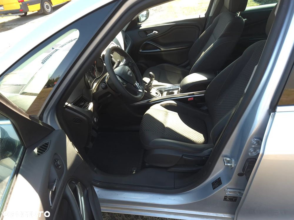 Opel Zafira Tourer 2.0 CDTI ecoFLEX Start/Stop Business Innovation - 17