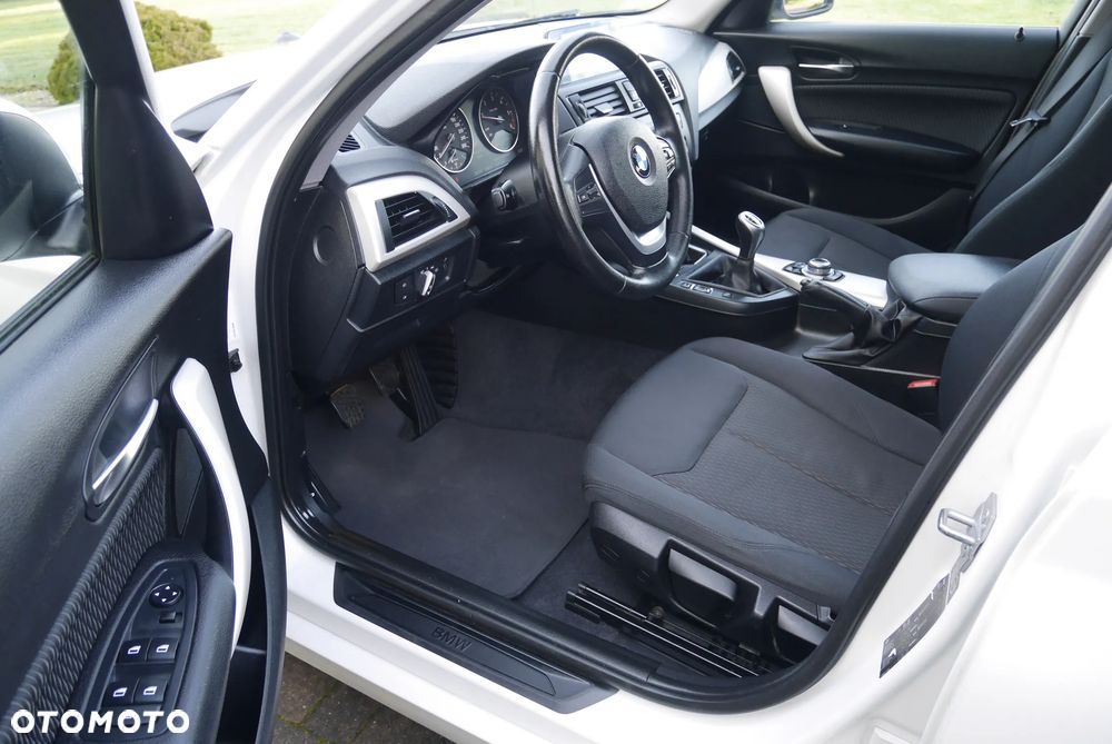 BMW Seria 1 118d DPF Edition Sport - 14