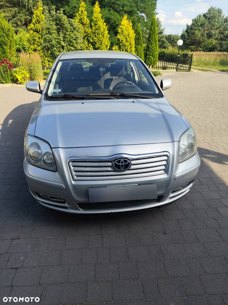 Toyota Avensis 1.8 VVT-i Sol - 4
