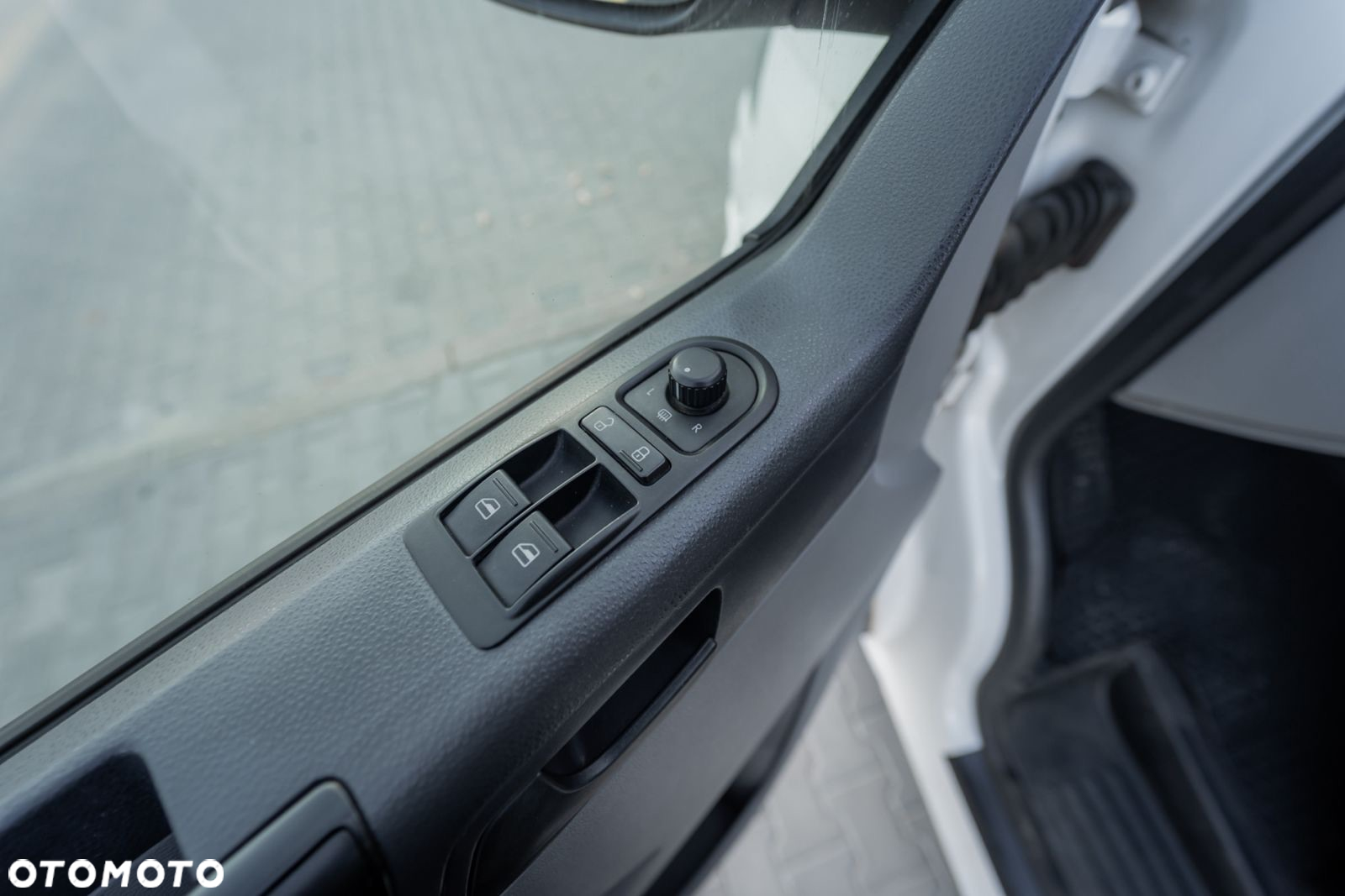 Volkswagen T5 - 25