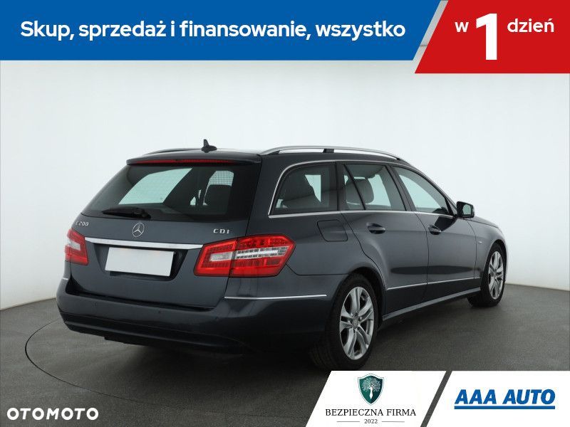 Mercedes-Benz Klasa E - 6