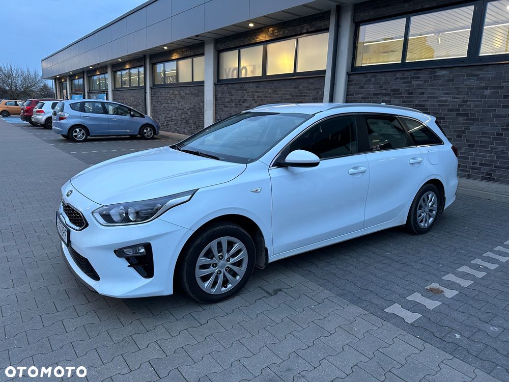 Kia Ceed 1.6 CRDi SCR M - 8
