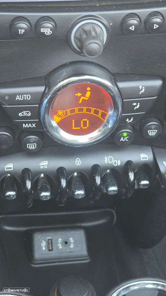 MINI Cabrio Cooper D Auto - 22