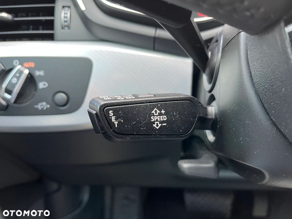 Audi A4 Avant 35 TDI Sport S tronic - 23