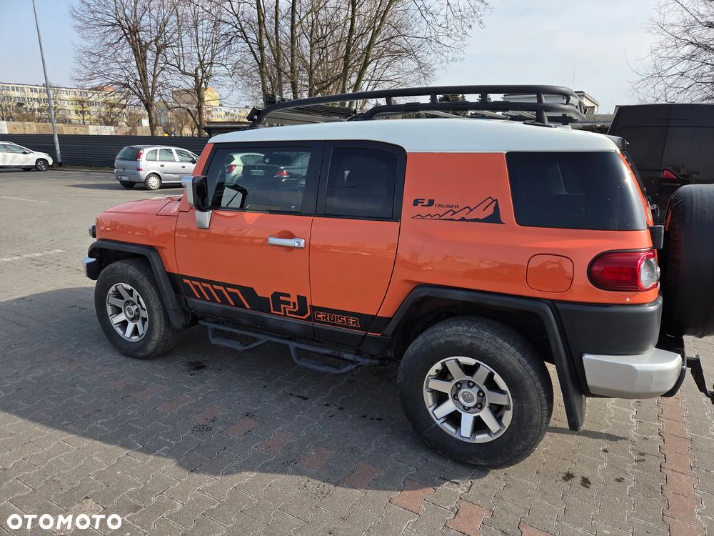Toyota FJ - 1