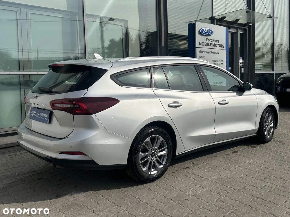 Ford Focus 1.0 EcoBoost Titanium - 3