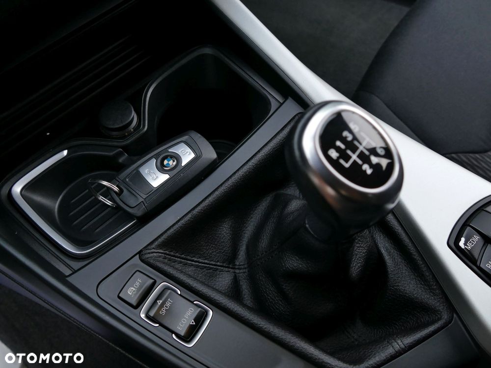 BMW Seria 1 118i Edition Sport - 19