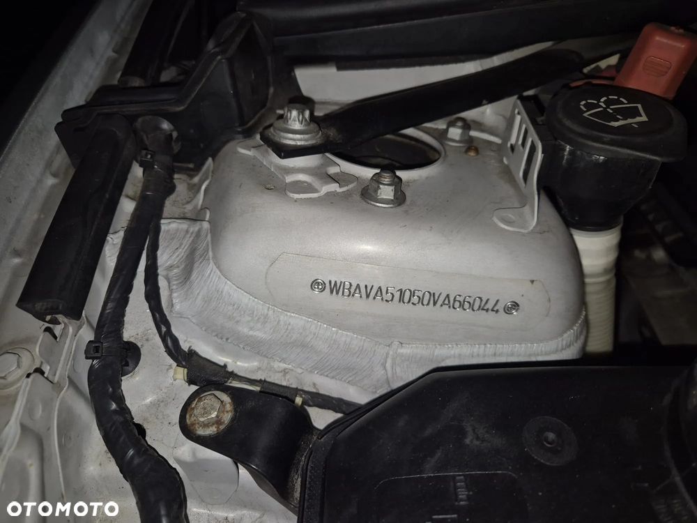 BMW Seria 3 318i - 25