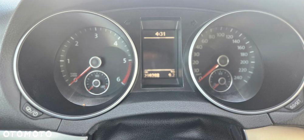 Volkswagen Golf - 19