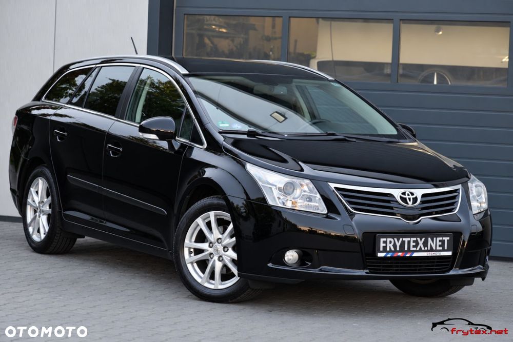 Toyota Avensis 2011 photo 2