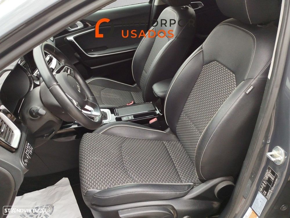 Kia XCeed 1.6 GDi PHEV Drive - 9