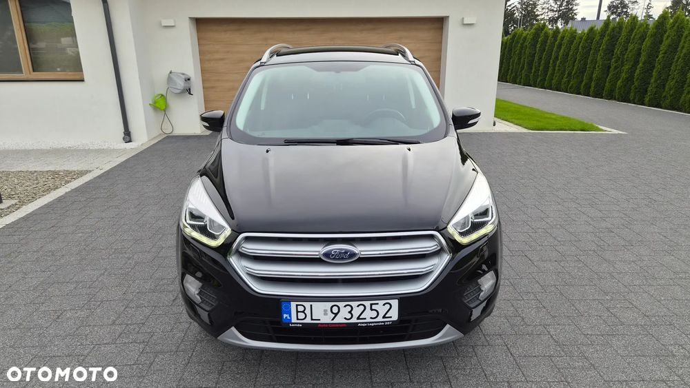 Ford Kuga 1.5 EcoBoost 2x4 Titanium - 4