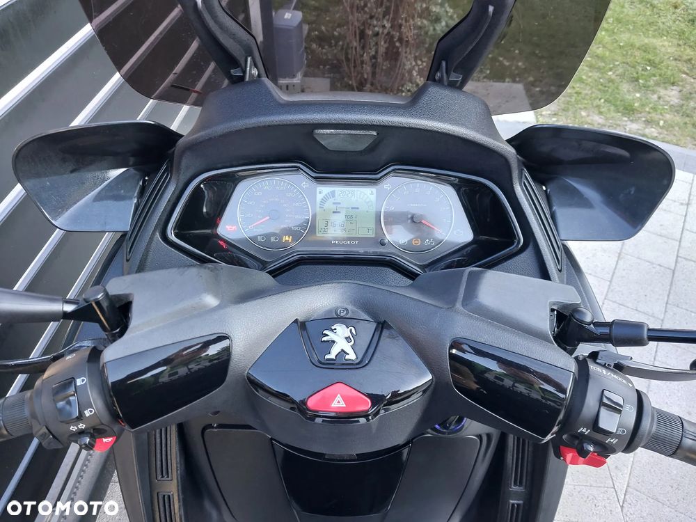 Peugeot Metropolis - 5