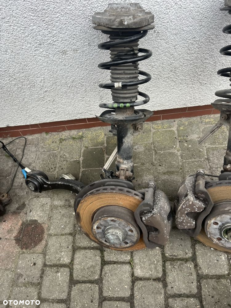Amortyzator zwrotnica wachacz mercedes e w 212 2.2 cdi mc person - 8