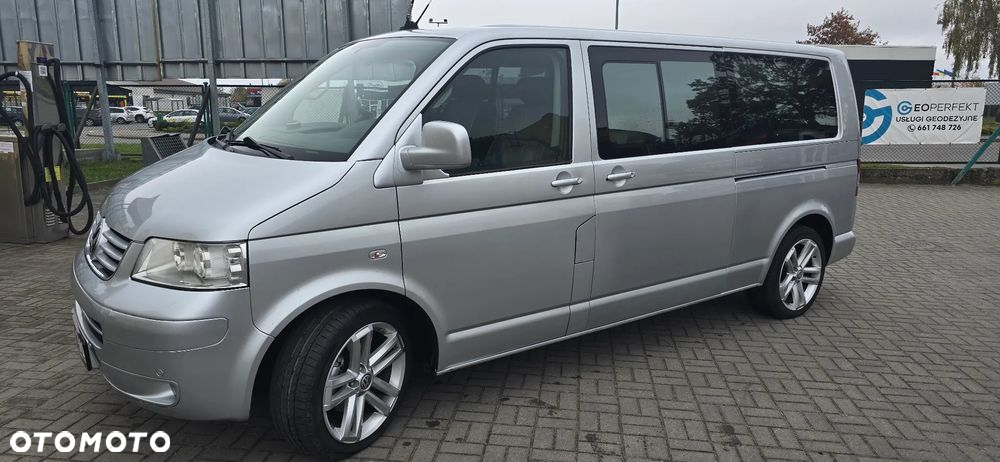 Volkswagen Multivan - 2
