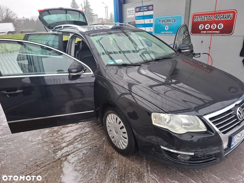 Volkswagen Passat Variant 2.0 TDI Individual - 6