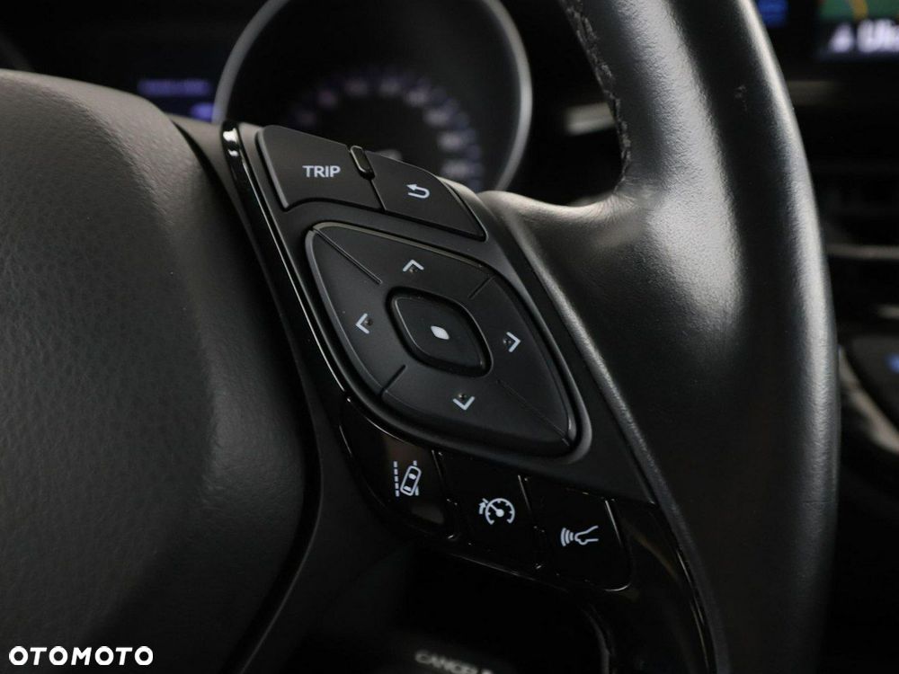 Toyota C-HR Flow - 29