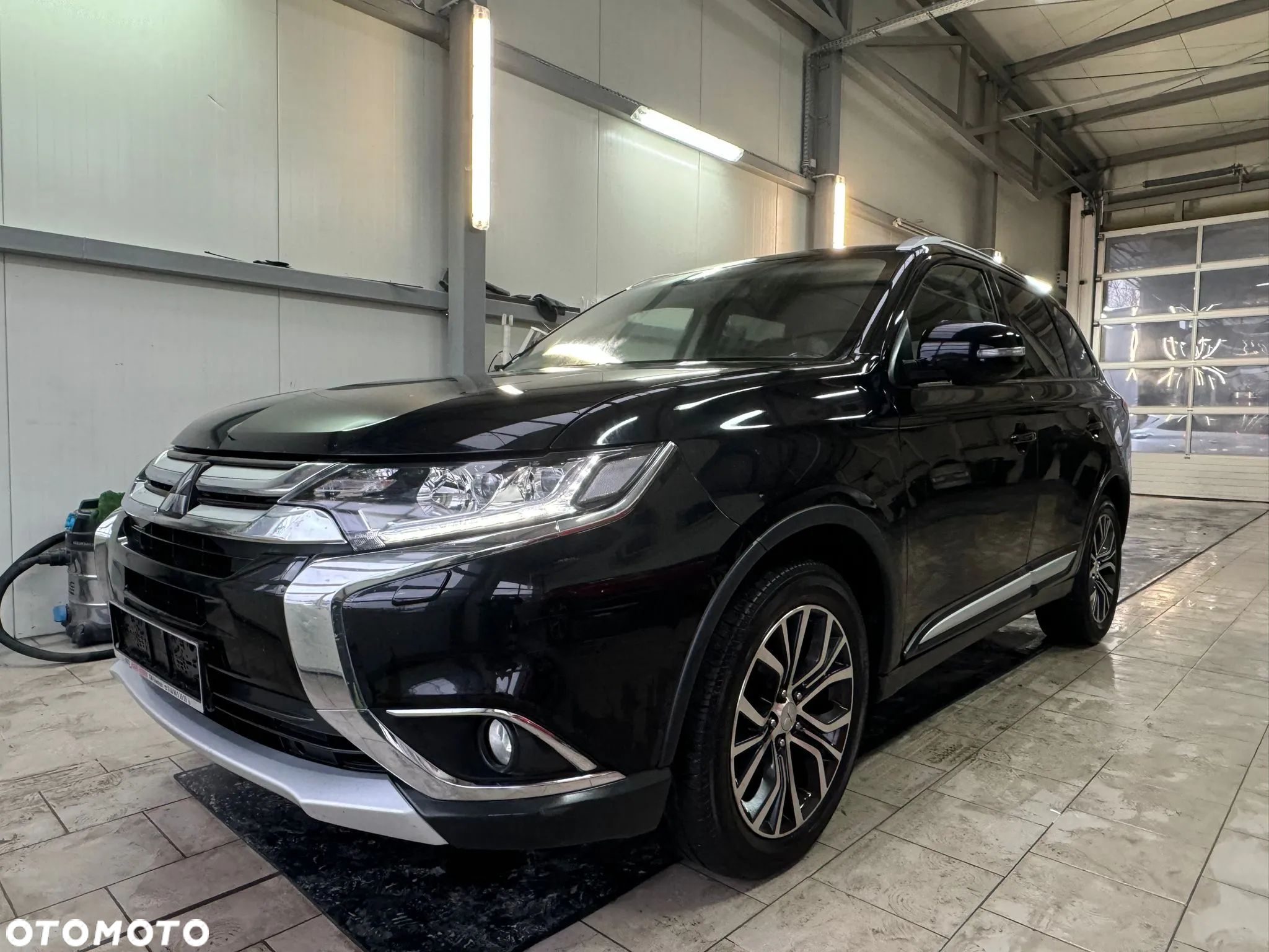 Mitsubishi Outlander 2.2 DI-D 4WD Automatik Invite - 1