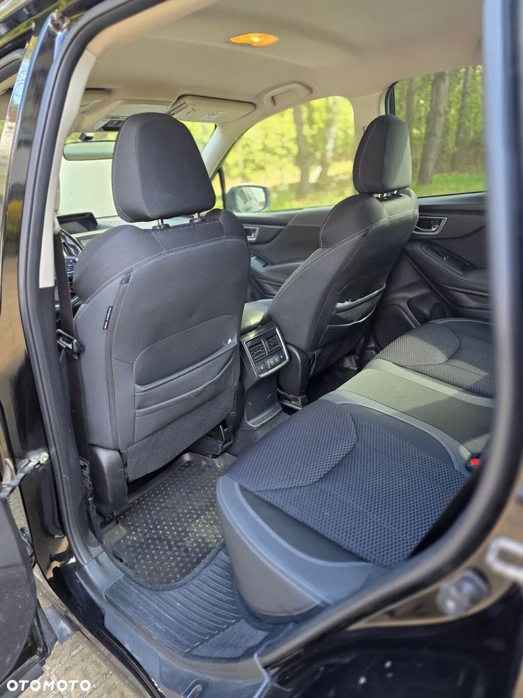 Subaru Forester 2.0 i Exclusive (EyeSight) Lineartronic - 8