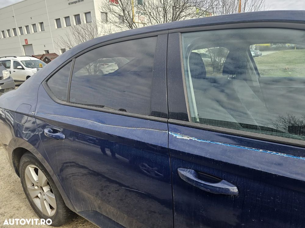 Skoda Superb 2.0 TDI Active - 10